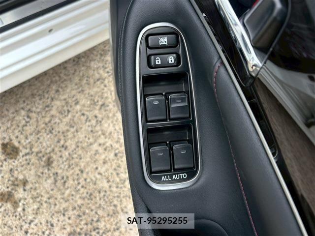Toyota CROWN SEDAN 2015-12 6670959-14