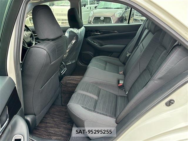Toyota CROWN SEDAN 2015-12 6670959-4