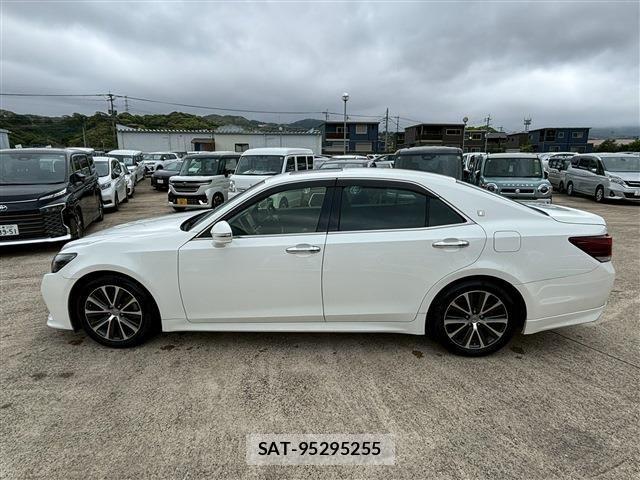 Toyota CROWN SEDAN 2015-12 6670959-8