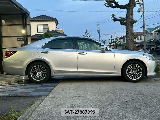 Toyota CROWN SEDAN 2013-03 6670964-11
