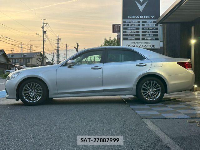 Toyota CROWN SEDAN 2013-03 6670964-12