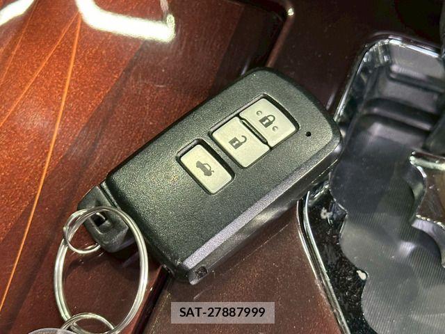 Toyota CROWN SEDAN 2013-03 6670964-8