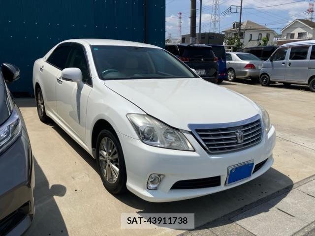 Toyota CROWN SEDAN 2011-10 6670966-0