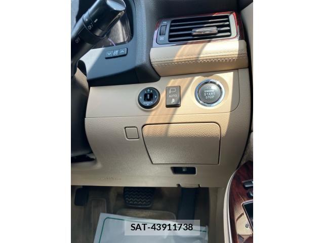 Toyota CROWN SEDAN 2011-10 6670966-18