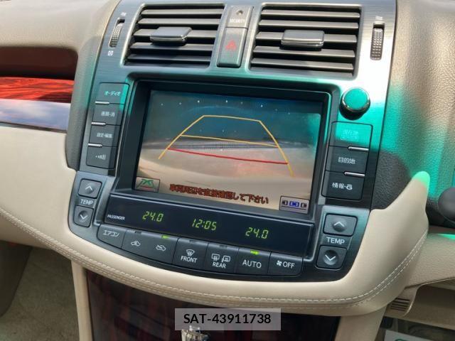 Toyota CROWN SEDAN 2011-10 6670966-19