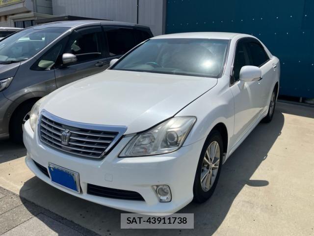 Toyota CROWN SEDAN 2011-10 6670966-2