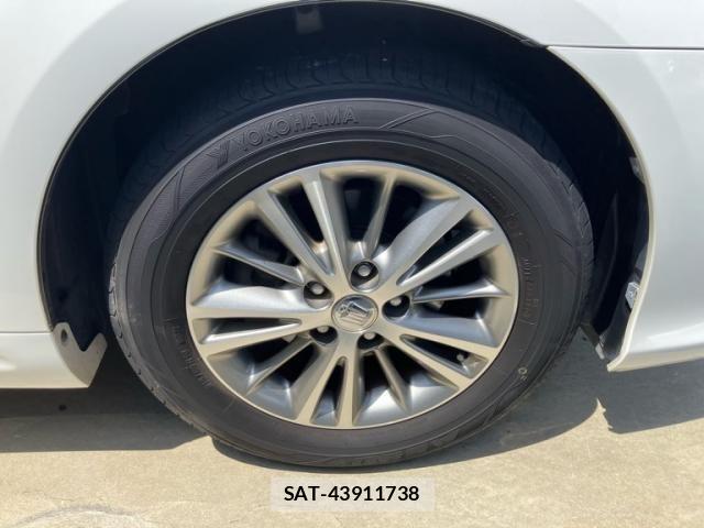 Toyota CROWN SEDAN 2011-10 6670966-5