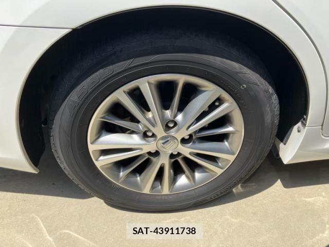 Toyota CROWN SEDAN 2011-10 6670966-6