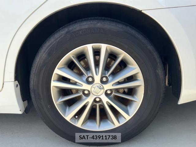 Toyota CROWN SEDAN 2011-10 6670966-7