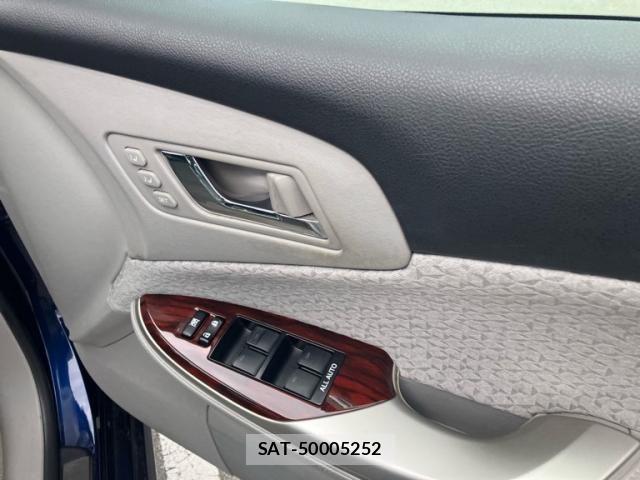 Toyota CROWN SEDAN 2011-04 6675475-10