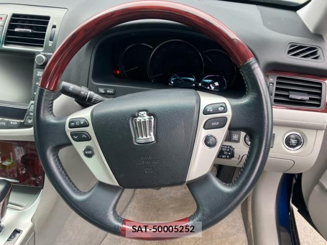 Toyota CROWN SEDAN 2011-04 6675475-16