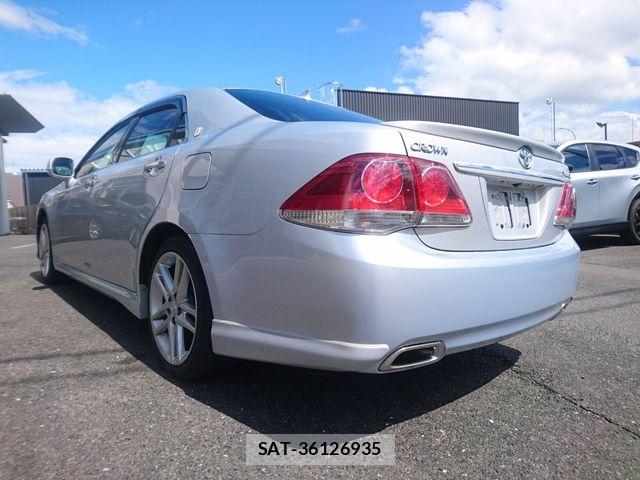 Toyota CROWN SEDAN 2011-11 6675473-2