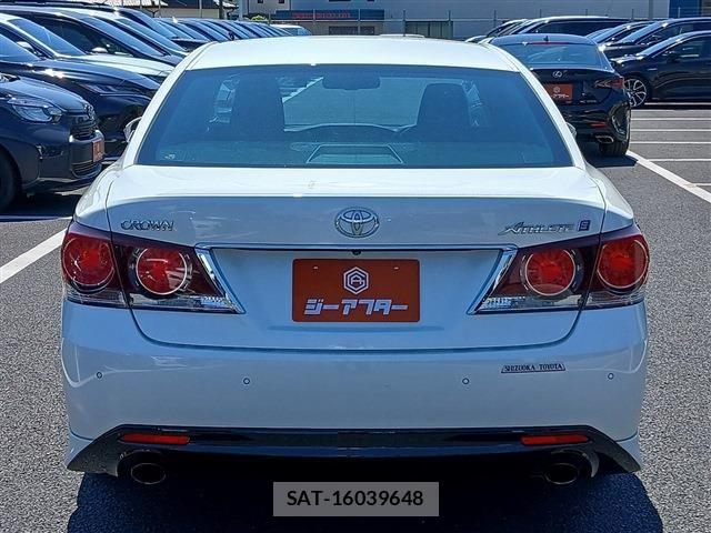 Toyota CROWN SEDAN 2016-04 6683727-9