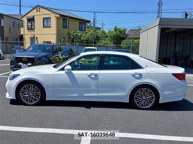 Toyota CROWN SEDAN 2016-04 6683727-10