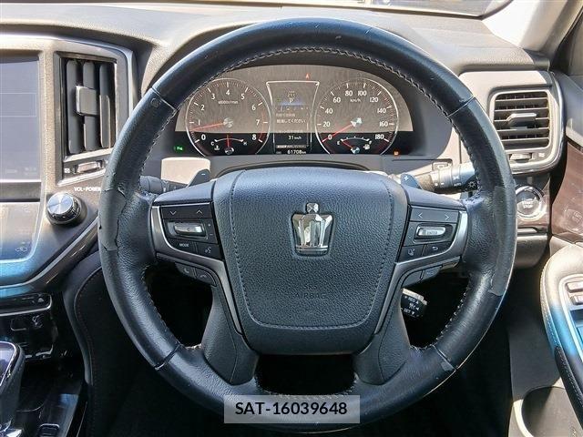 Toyota CROWN SEDAN 2016-04 6683727-18