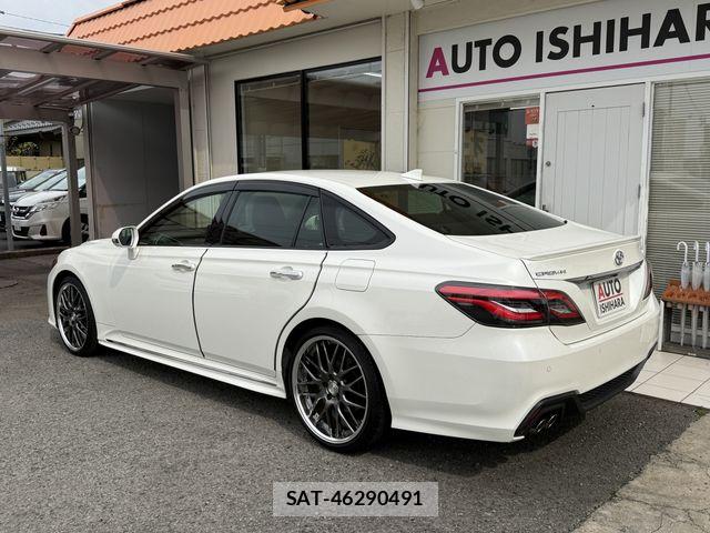 Toyota CROWN SEDAN 2018-11 6715914-4