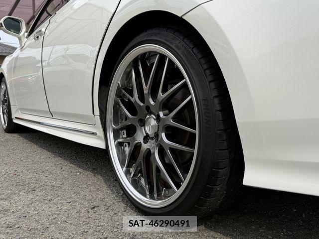Toyota CROWN SEDAN 2018-11 6715914-5
