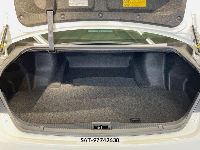 Toyota CROWN SEDAN 2014-02 6715915-10