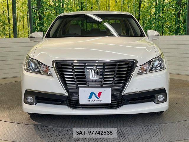 Toyota CROWN SEDAN 2014-02 6715915-14