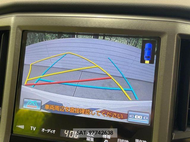 Toyota CROWN SEDAN 2014-02 6715915-3