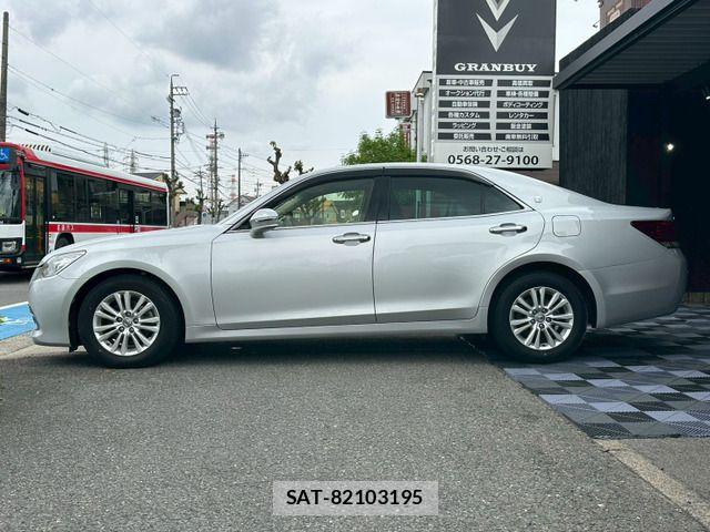 Toyota CROWN SEDAN 2015-03 6751124-12