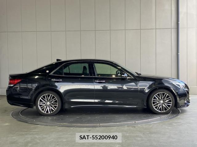 Toyota CROWN SEDAN 2016-08 6790806-26