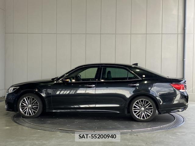 Toyota CROWN SEDAN 2016-08 6790806-27