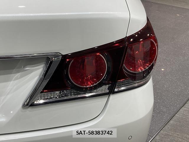 Toyota CROWN SEDAN 2016-03 6790811-16