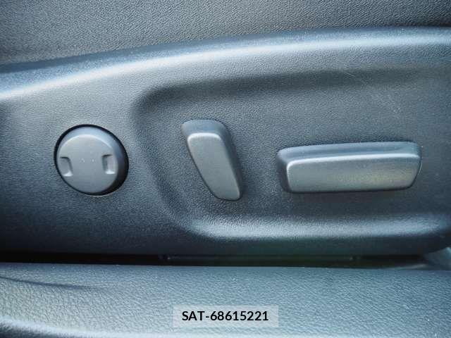 Toyota CROWN SEDAN 2015-11 6790814-16