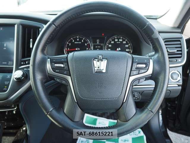Toyota CROWN SEDAN 2015-11 6790814-17