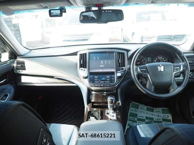 Toyota CROWN SEDAN 2015-11 6790814-1