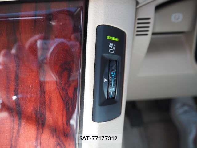 Toyota CROWN SEDAN 2012-07 6790827-12