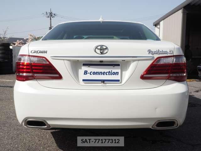 Toyota CROWN SEDAN 2012-07 6790827-4