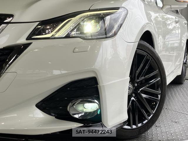 Toyota CROWN SEDAN 2016-12 6790826-4