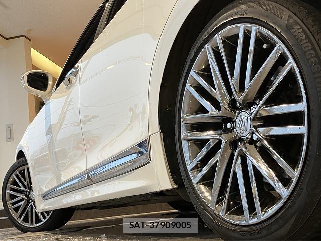 Toyota CROWN SEDAN 2015-12 6790809-11