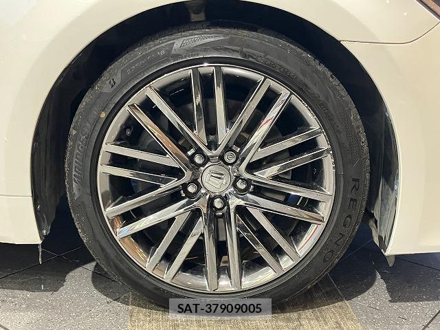 Toyota CROWN SEDAN 2015-12 6790809-18