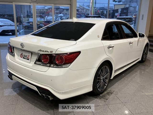 Toyota CROWN SEDAN 2015-12 6790809-21