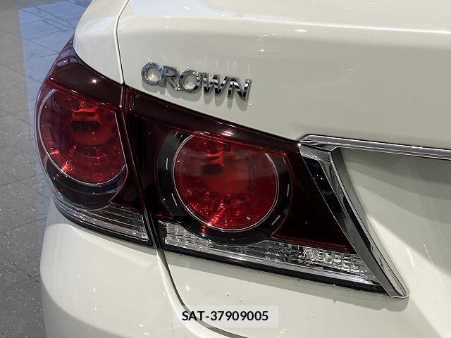Toyota CROWN SEDAN 2015-12 6790809-22