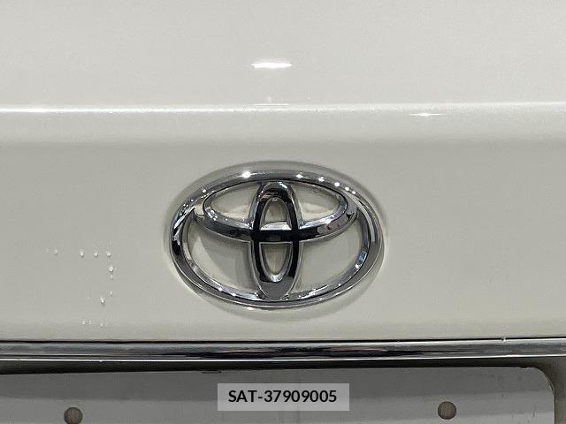 Toyota CROWN SEDAN 2015-12 6790809-24
