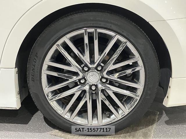 Toyota CROWN SEDAN 2017-04 6790807-10