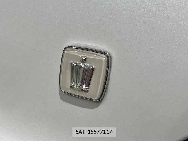 Toyota CROWN SEDAN 2017-04 6790807-28