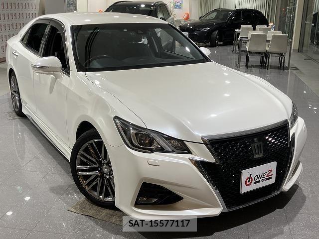 Toyota CROWN SEDAN 2017-04 6790807-2