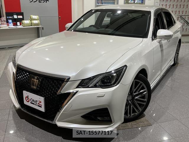Toyota CROWN SEDAN 2017-04 6790807-3