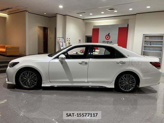 Toyota CROWN SEDAN 2017-04 6790807-8