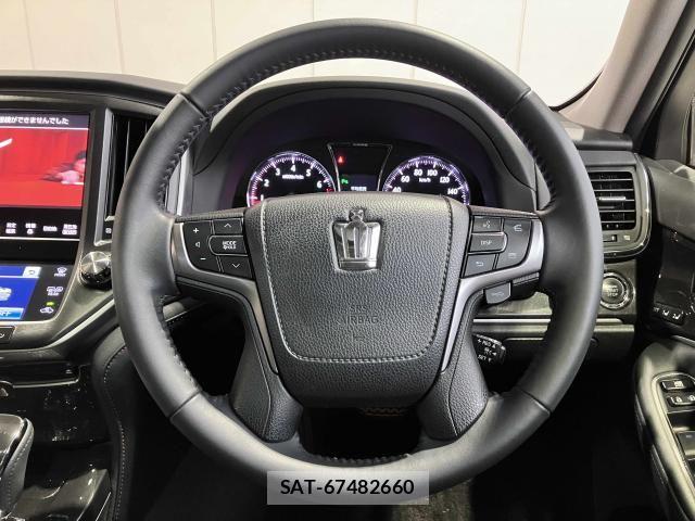 Toyota CROWN SEDAN 2014-12 6790812-14