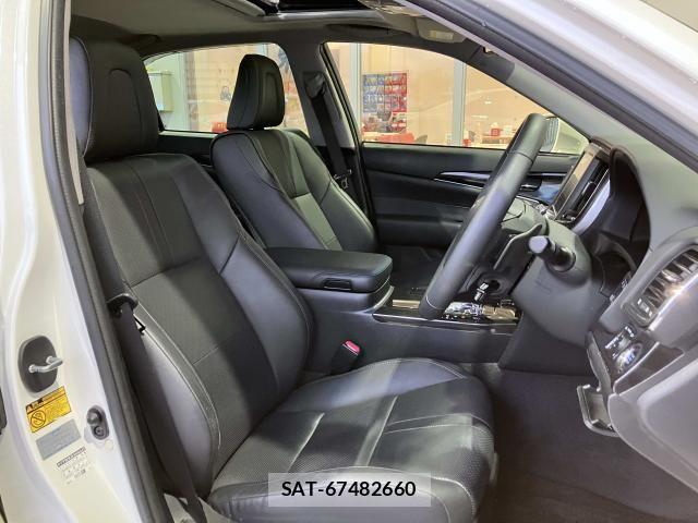 Toyota CROWN SEDAN 2014-12 6790812-17