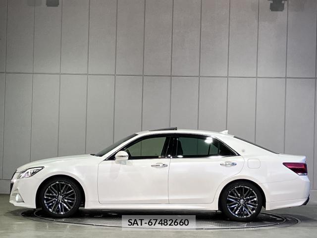 Toyota CROWN SEDAN 2014-12 6790812-29