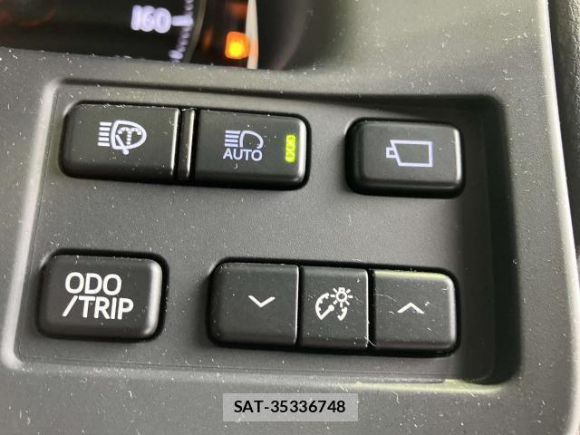 Toyota CROWN SEDAN 2014-10 6790810-12