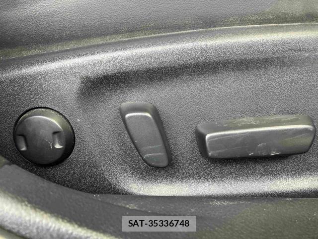 Toyota CROWN SEDAN 2014-10 6790810-15