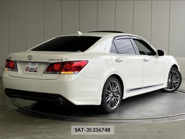 Toyota CROWN SEDAN 2014-10 6790810-22